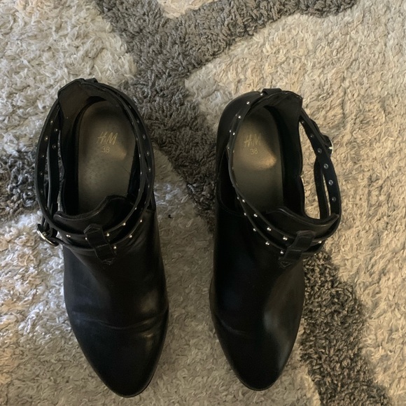 Black booties - Picture 4 of 4